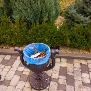 Dirty Trashcan 